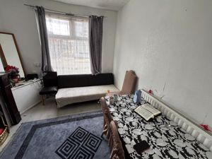 Photo 5- click for photo gallery